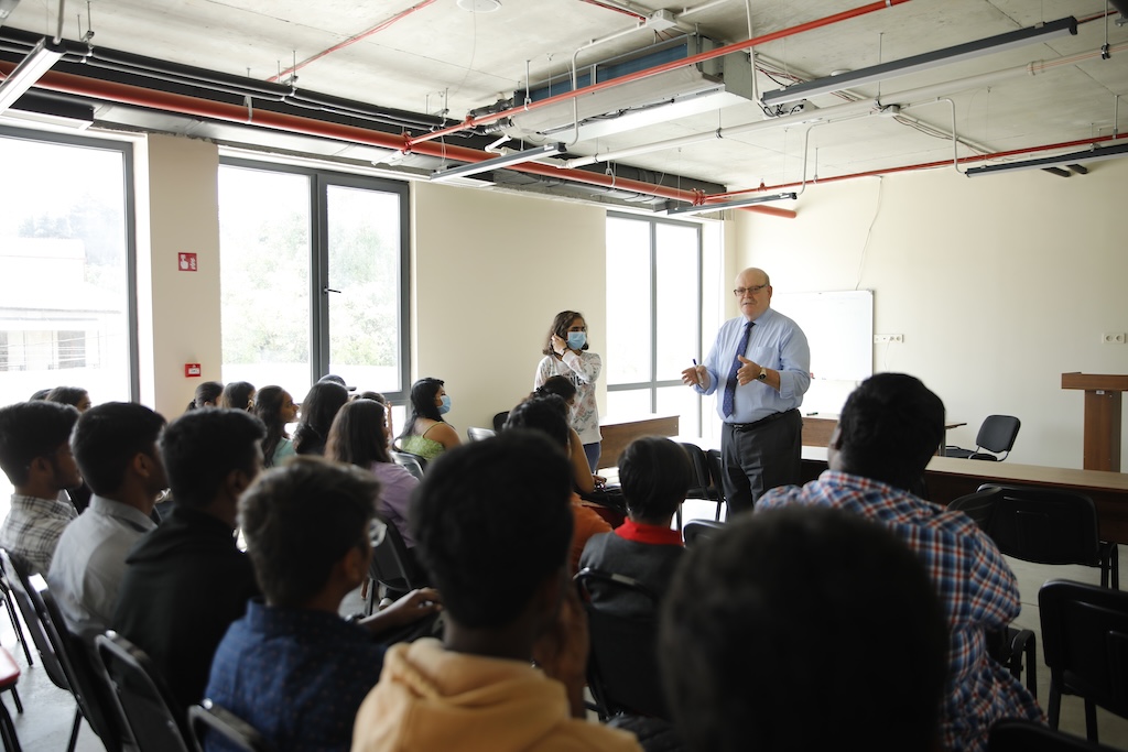 Emory's Assistant Dean shared his experience with KWIU students regarding stress management